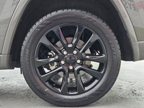 Used 2020 Jeep Grand Cherokee Altitude RWD image 28