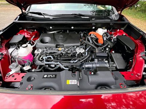 Used 2023 Toyota RAV4 LE image 27