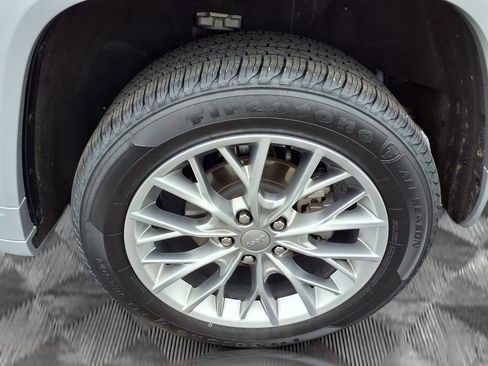Used 2024 Jeep Grand Cherokee Summit w/ Luxury Tech Group V AWD/4WD image 20