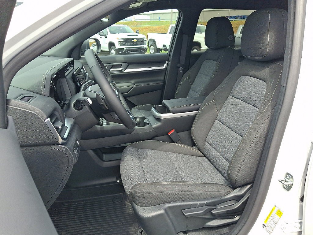 New 2027 GMC Terrain Elevation FWD image 6