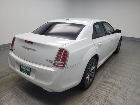 Used 2014 Chrysler 300 S image 9