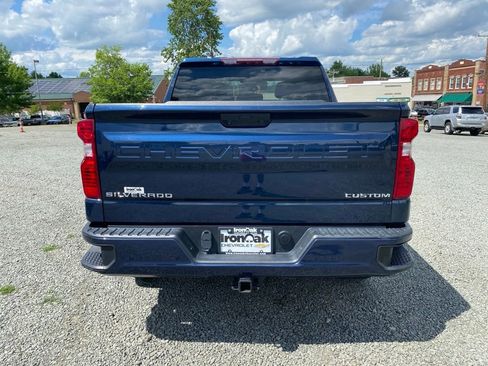 Used 2022 Chevrolet Silverado 1500 Custom RWD image 5