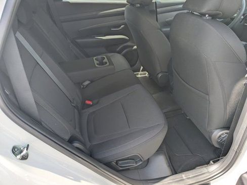 Used 2025 Hyundai Tucson SE image 14