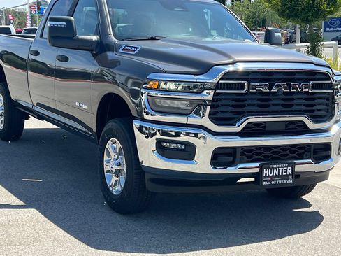 New 2026 RAM 2500 Big Horn AWD/4WD image 11