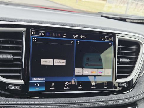 New 2026 Chrysler Pacifica Select image 25