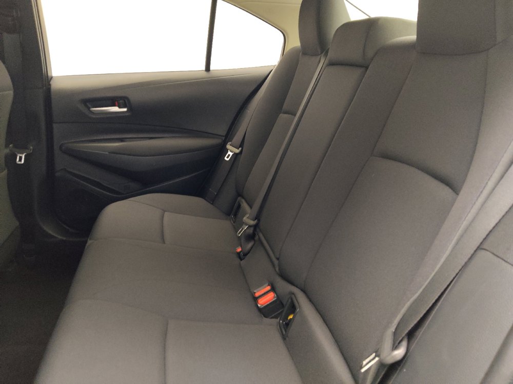 Used 2021 Toyota Corolla LE FWD image 18