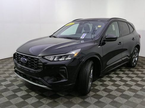 Used 2023 Ford Escape ST-Line w/ Tech Pack #1 image 5