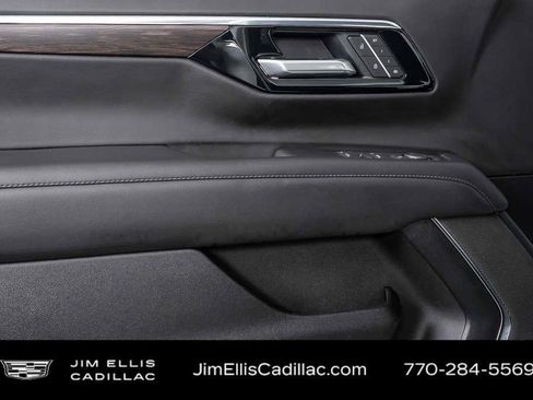 Used 2025 Chevrolet Tahoe LT AWD/4WD image 6