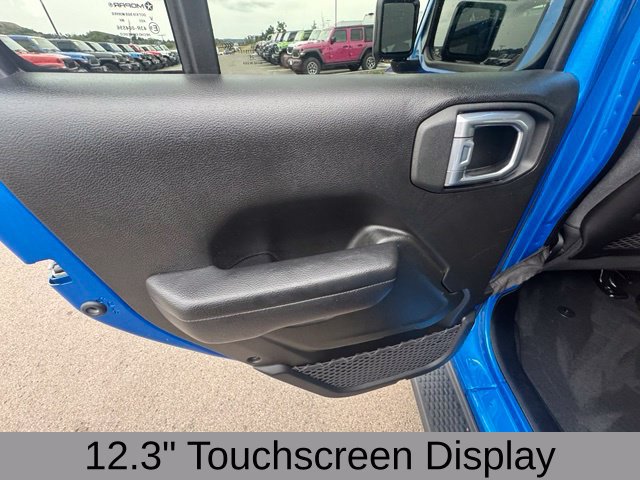 Certified 2024 Jeep Wrangler Unlimited Rubicon w/ Technology Group AWD/4WD image 21