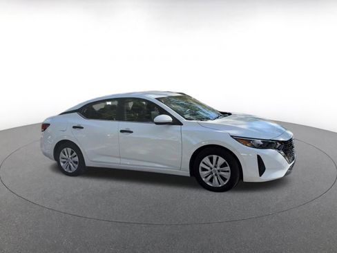 Used 2025 Nissan Sentra S image 2