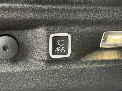 New 2025 Jeep Grand Cherokee L Limited w/ Trailer Tow Package image 8