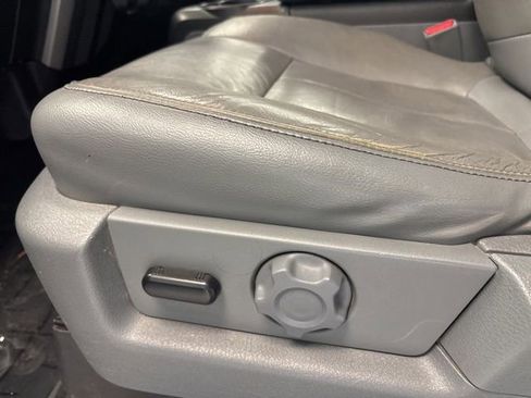 Used 2014 Ford F150 XLT w/ Equipment Group 302A Luxury image 15