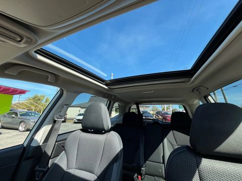 Used 2020 Subaru Forester Premium image 31