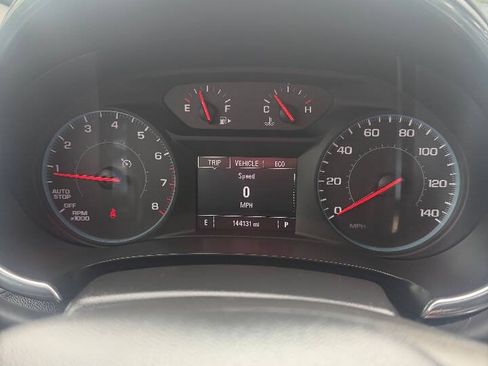 Used 2017 Chevrolet Malibu LT FWD image 25