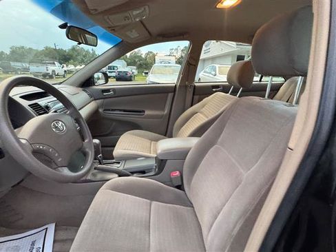 Used 2005 Toyota Camry LE FWD image 35
