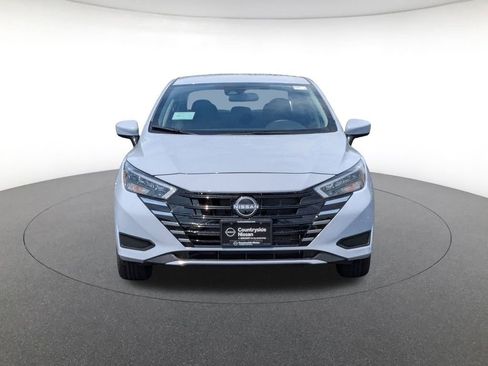 New 2025 Nissan Versa SV w/ Trunk Package FWD image 2