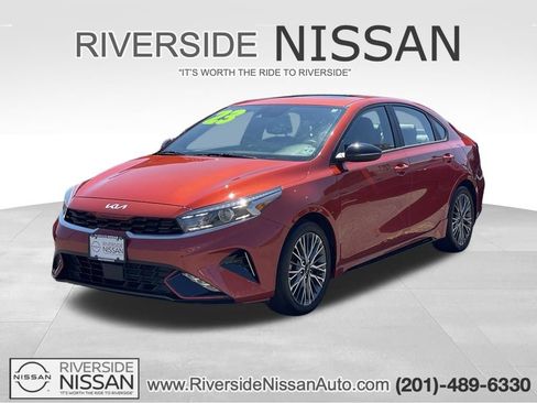 Used 2023 Kia Forte GT-Line w/ GT-Line Premium Package FWD image 1
