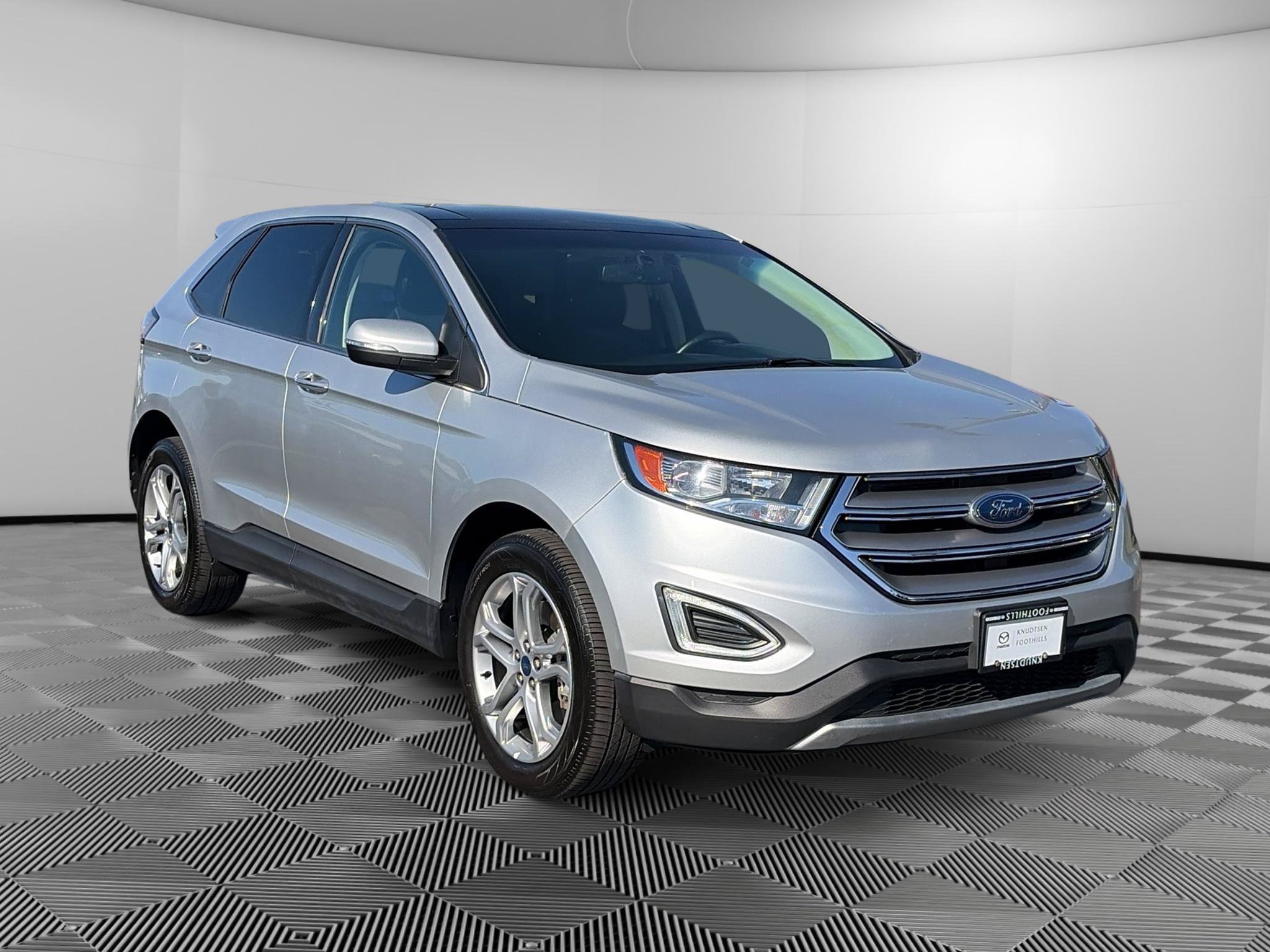 Used 2018 Ford Edge Titanium w/ Equipment Group 301A AWD/4WD image 1