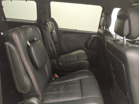 Used 2017 Dodge Grand Caravan GT FWD image 19