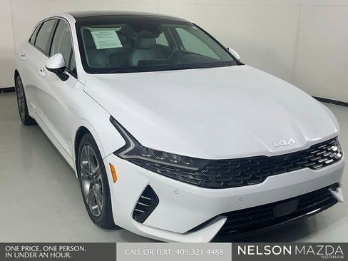 Used 2023 Kia K5 EX w/ EX Premium Package FWD image 3