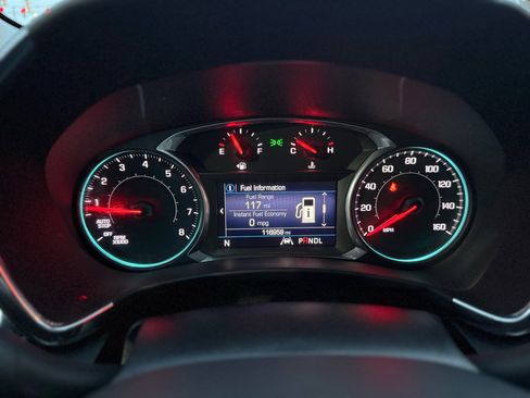 Used 2020 Chevrolet Equinox LT image 16