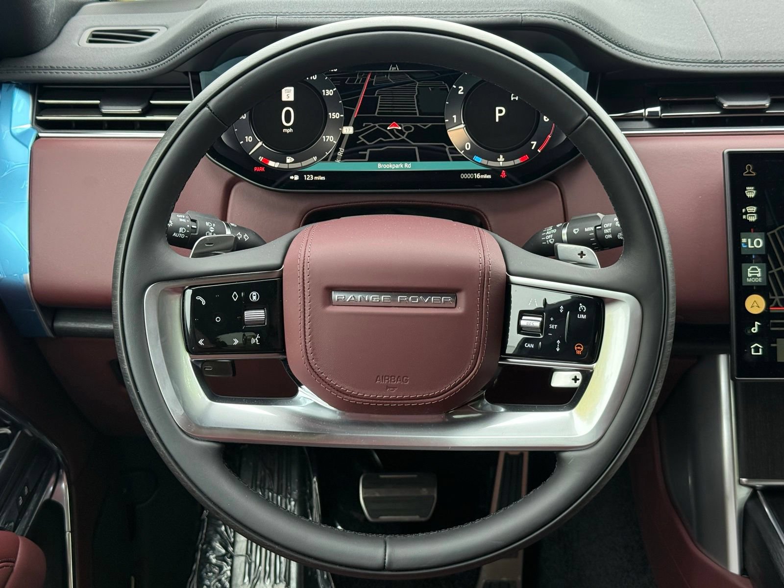 New 2026 Land Rover Range Rover SE AWD/4WD image 33