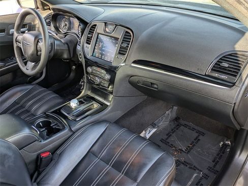Used 2023 Chrysler 300 S image 29