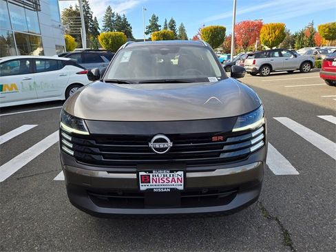 New 2026 Nissan Kicks SR w/ SR Premium Package image 2