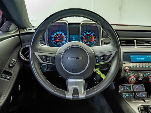 Used 2010 Chevrolet Camaro SS RWD image 24