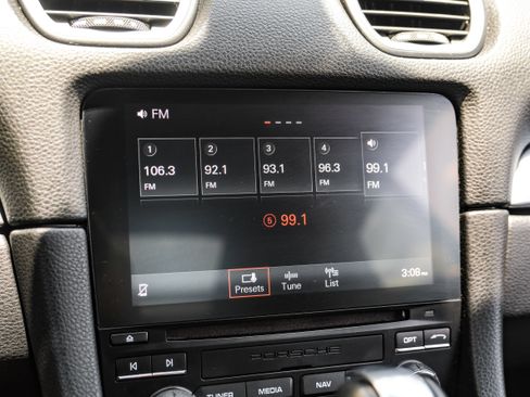 Used 2019 Porsche 718 Cayman RWD image 24