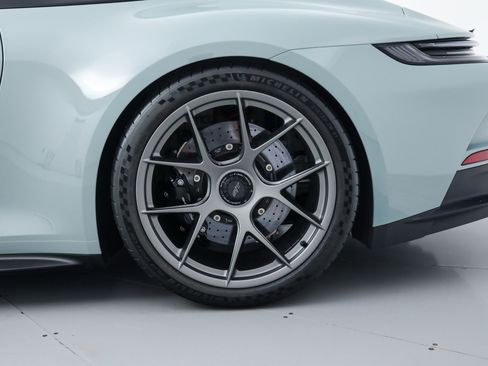 Used 2024 Porsche 911 GT3 RS RWD image 40