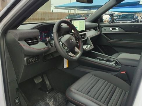 New 2026 Ford Explorer ST-Line w/ ST-Line Street Pack image 8