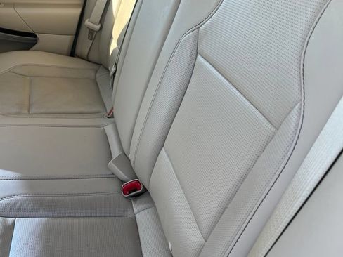 Used 2018 Ford Taurus Limited FWD image 23