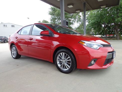 Used 2015 Toyota Corolla LE Premium FWD image 3
