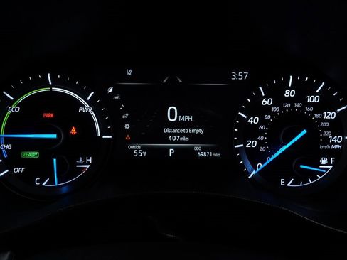 Certified 2021 Toyota Highlander XLE image 28