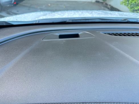 Used 2025 Buick Encore GX Preferred image 34