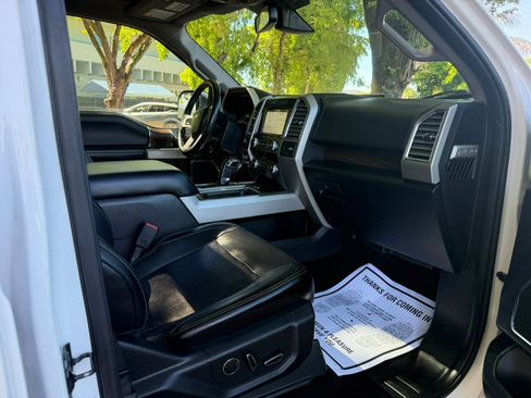 Used 2016 Ford F150 Lariat w/ Equipment Group 502A Luxury AWD/4WD image 13
