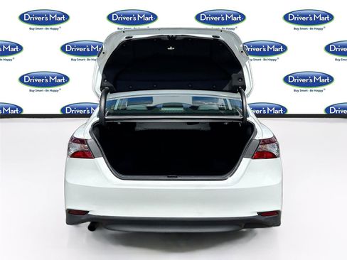 Used 2022 Toyota Camry LE FWD image 23
