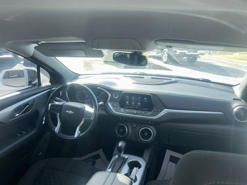 Used 2020 Chevrolet Blazer LT image 39