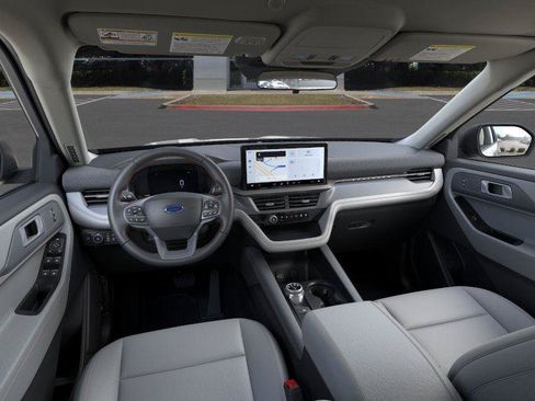 New 2026 Ford Explorer Active w/ Active Comfort Package RWD image 9