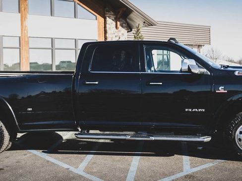 Used 2022 RAM 3500 Laramie image 24