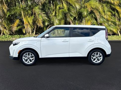 Used 2024 Kia Soul LX w/ Option Group 015 FWD image 8