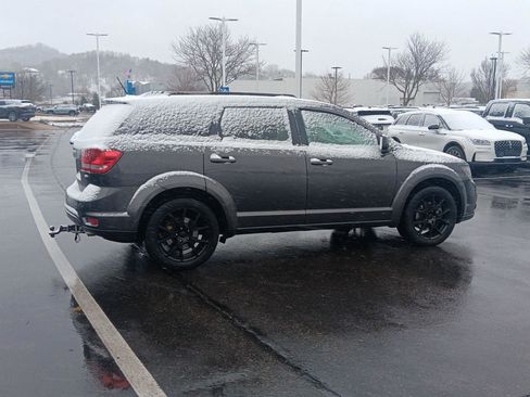 Used 2017 Dodge Journey GT w/ Driver Convenience Group image 4
