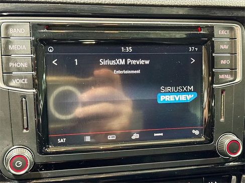 Used 2017 Volkswagen Jetta GLI image 17