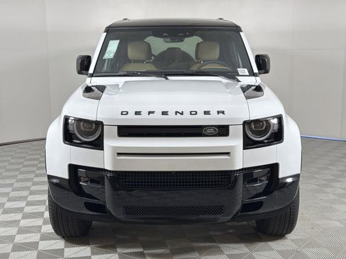 New 2026 Land Rover Defender 110 X-Dynamic SE image 8