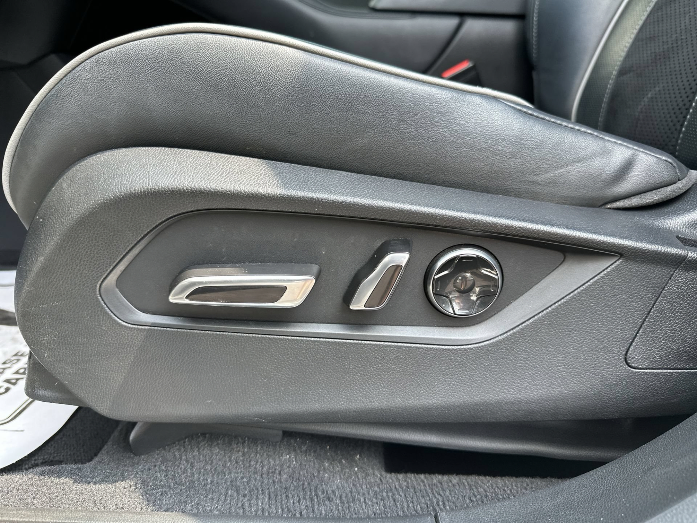 Used 2020 Acura RDX w/ Advance Package FWD image 14