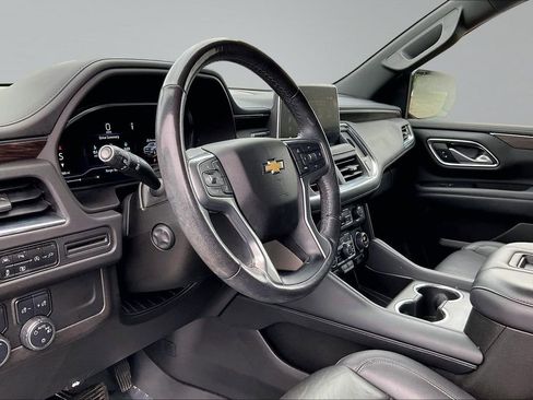 Used 2022 Chevrolet Tahoe LT w/ Luxury Package RWD image 14