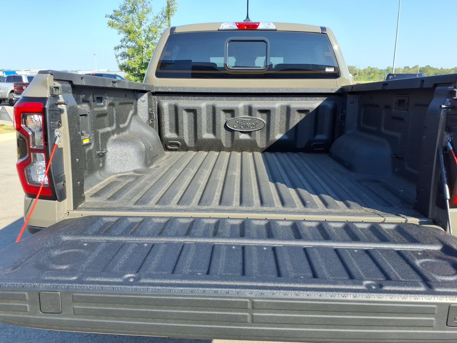 New 2026 Ford Ranger XLT w/ Equipment Group 301A High AWD/4WD image 16