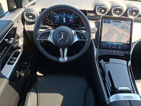 Used 2026 Mercedes-Benz GLC 300 4MATIC Coupe image 11