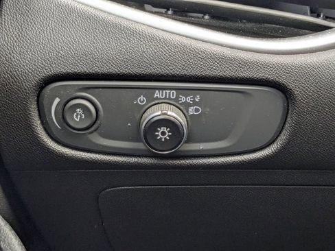 Used 2020 Chevrolet Malibu LS FWD image 28